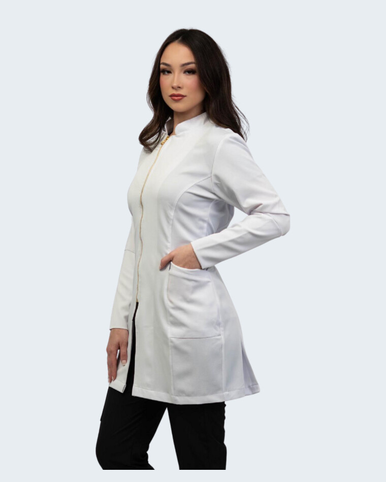 Uniforme médico BATA GLAM Femenino de Nova Scrubs en Blanco