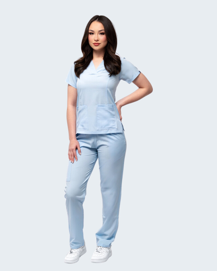 Uniforme médico NOVACLASSIC Femenino de Nova Scrubs en Celeste hielo