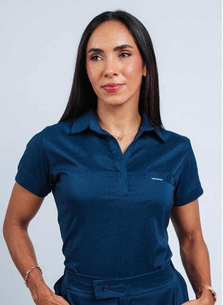 Uniforme médico SCRUBPOLO Femenino de Nova Scrubs en Azul petróleo
